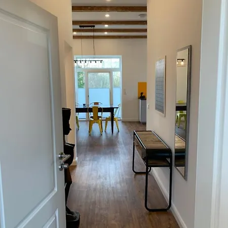 Altes Bahnhofsvorsteherhaus Unten Apartment *