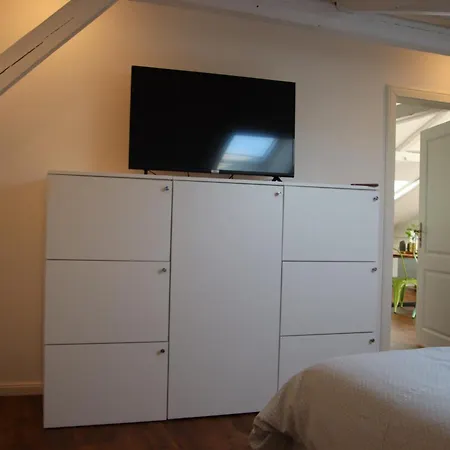 Altes Bahnhofsvorsteherhaus Unten Apartment Husum (Schleswig-Holstein)