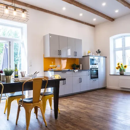 Apartment Altes Bahnhofsvorsteherhaus Husum (Schleswig-Holstein)